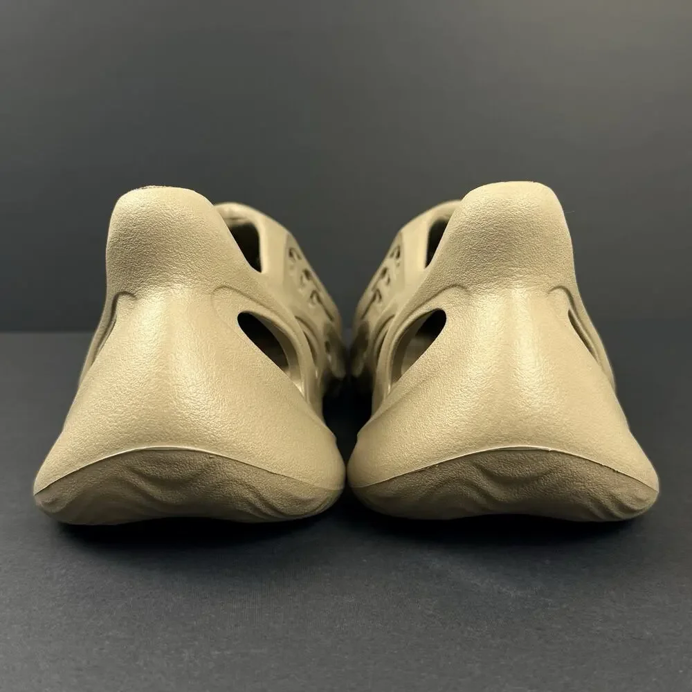 adidas Yeezy Foam Runner Stone Taupe Men’s Size 8 Clogs Shoes Authentic